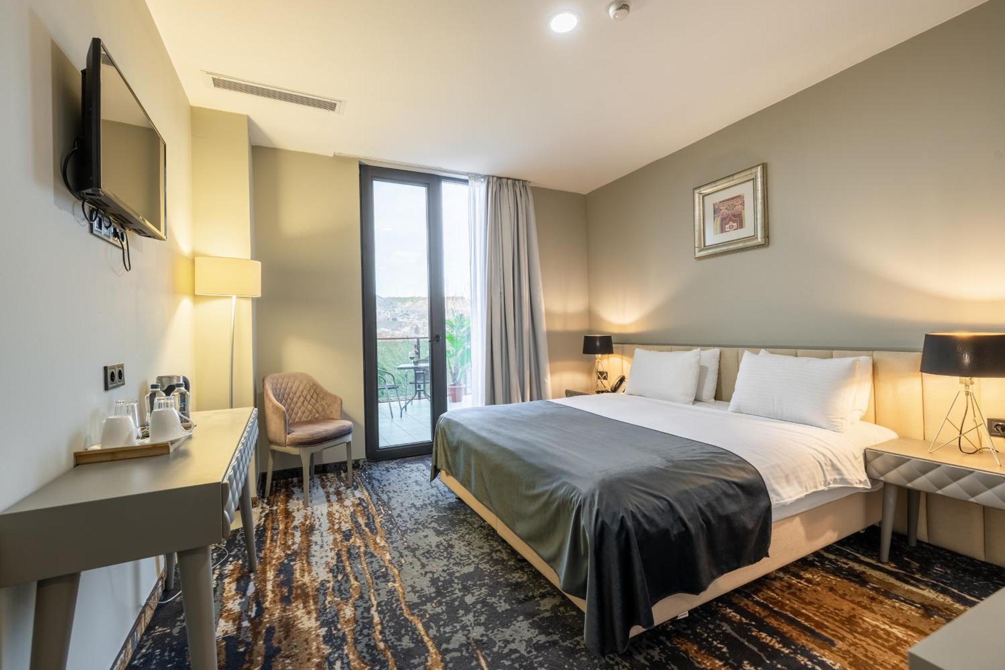Brosse Garden Hotel Tbilisi Exterior photo